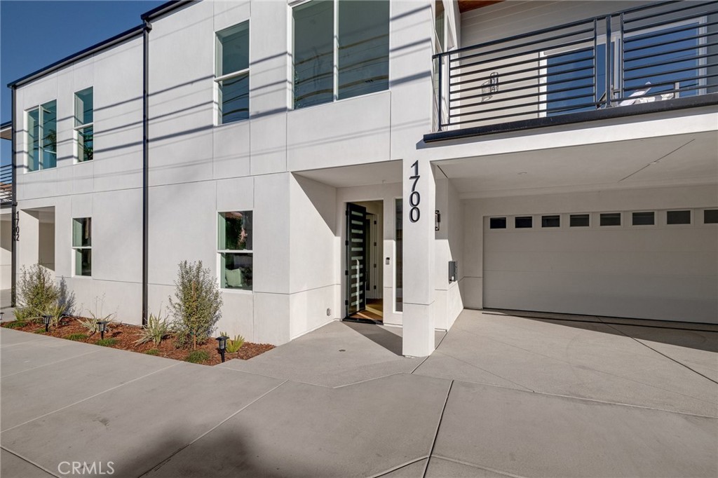 1700 Perkins Lane