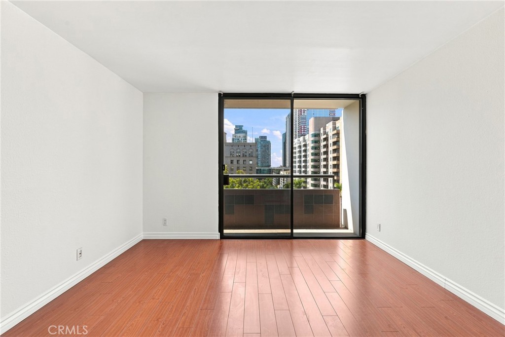 600 W 9th 910