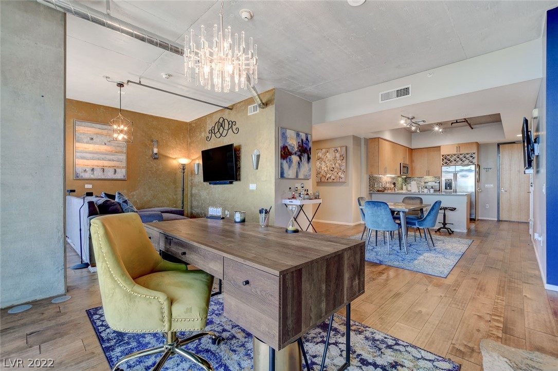 353 E Bonneville Avenue Unit: 461