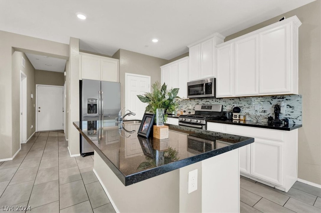 6494 Silver Estates Avenue 3