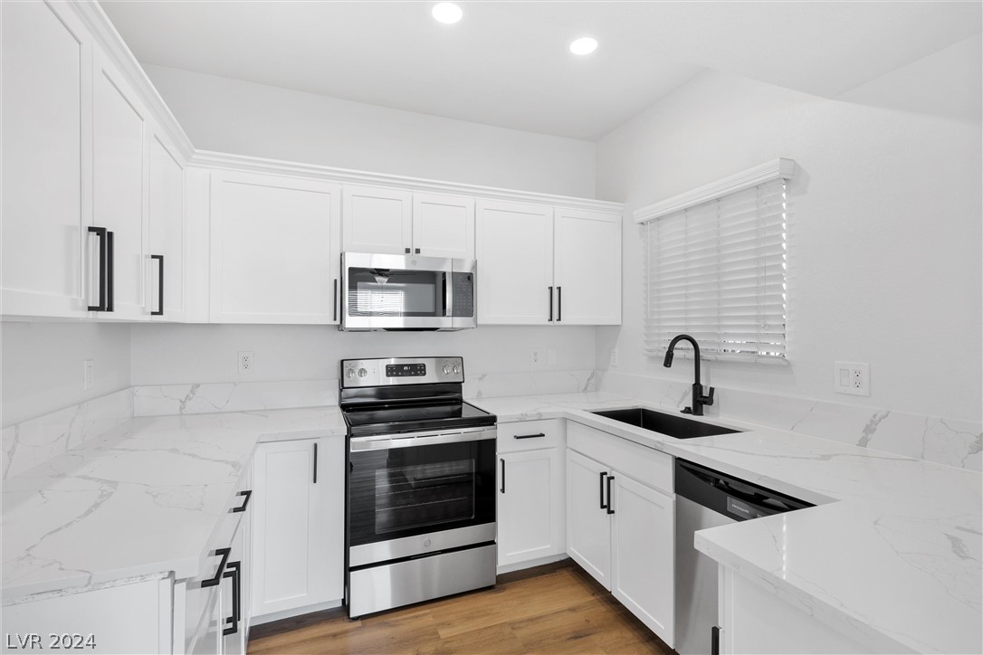 4400 South Jones Boulevard 1105