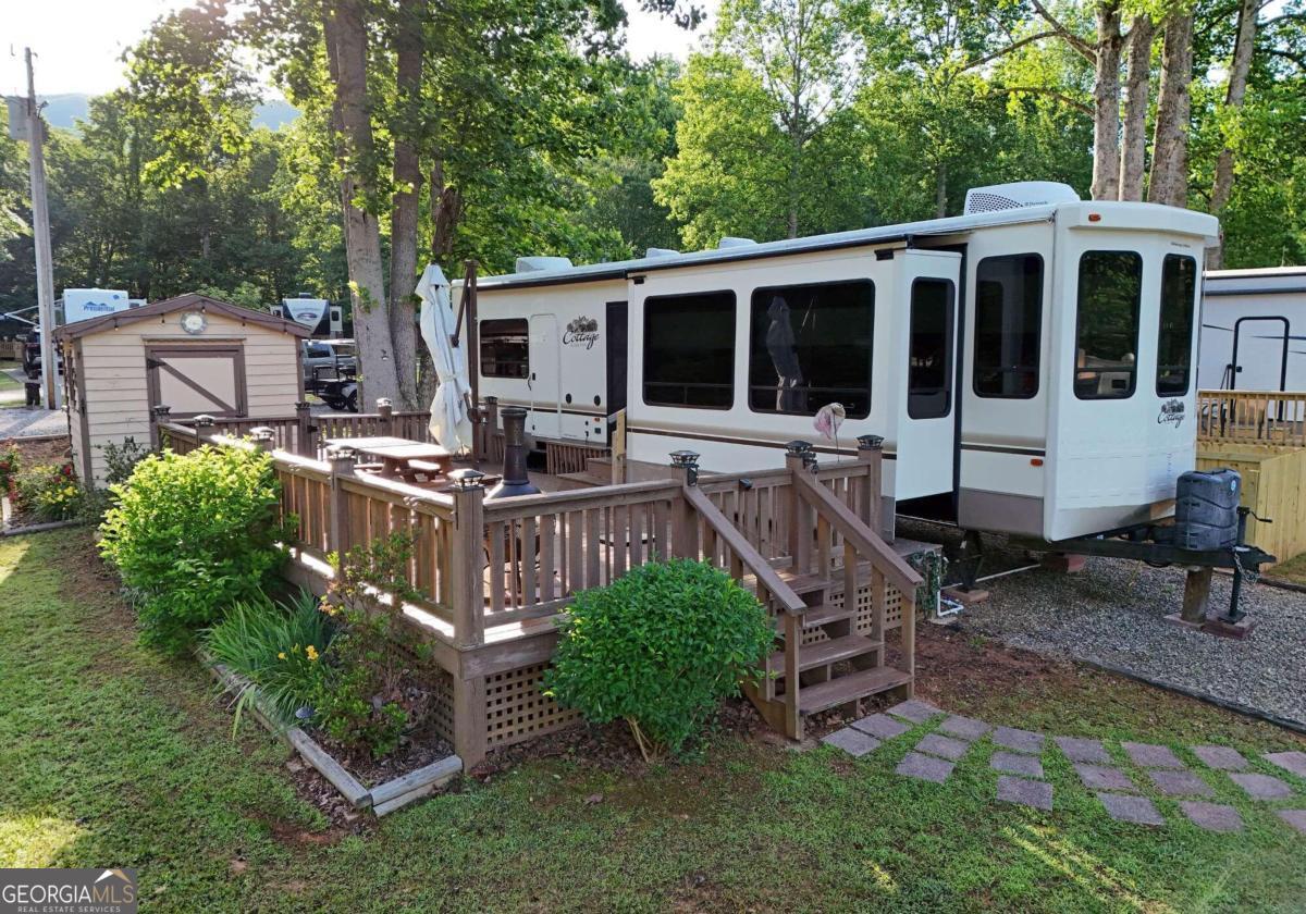112 Twin Creeks Road