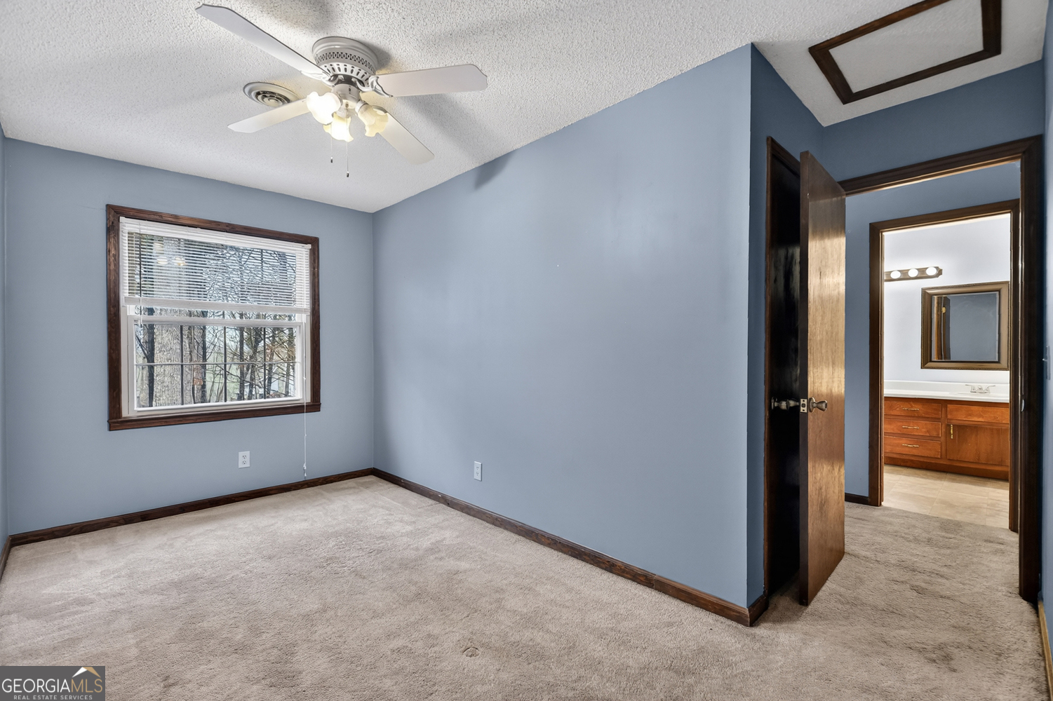 95 N Crestview Drive