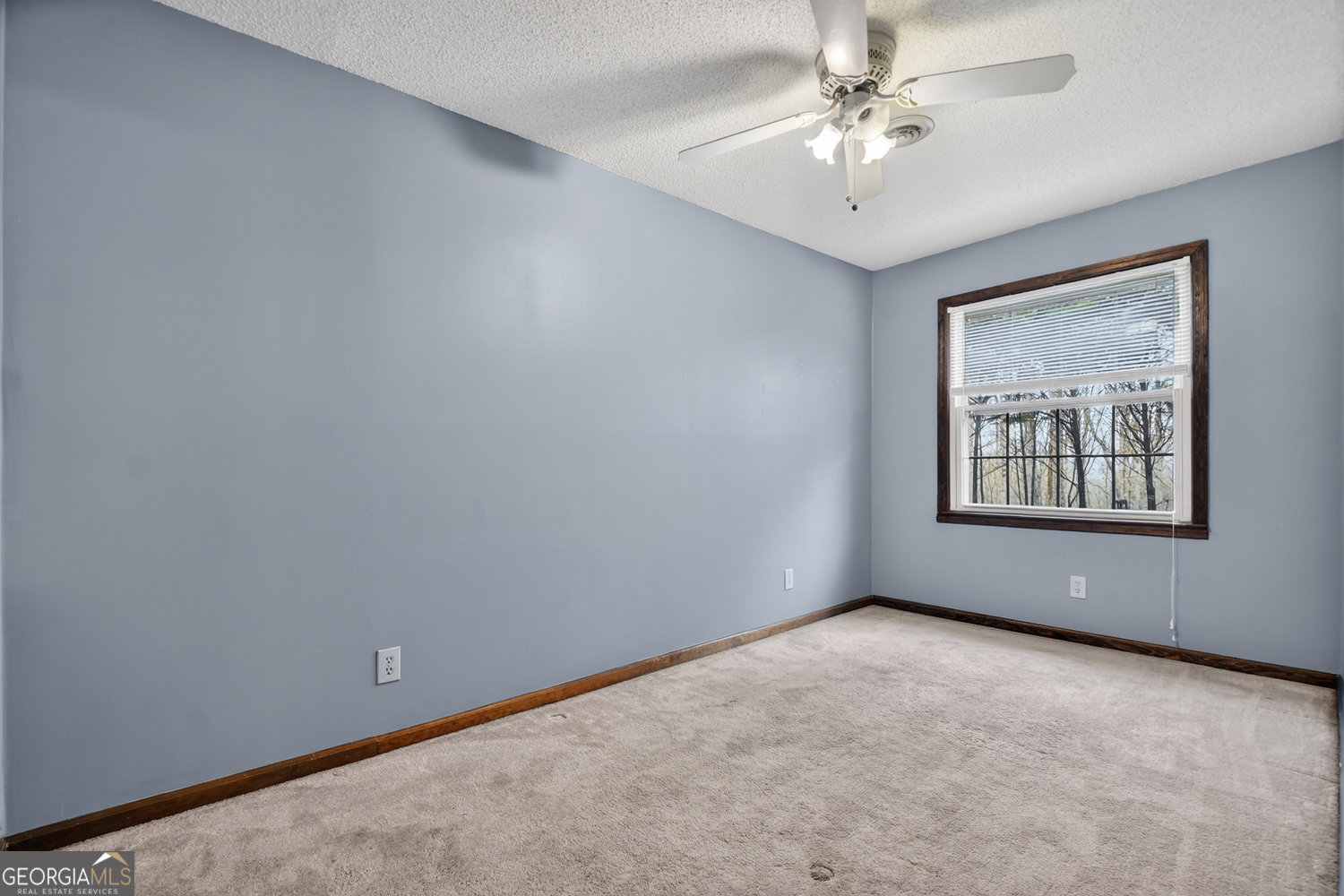 95 N Crestview Drive