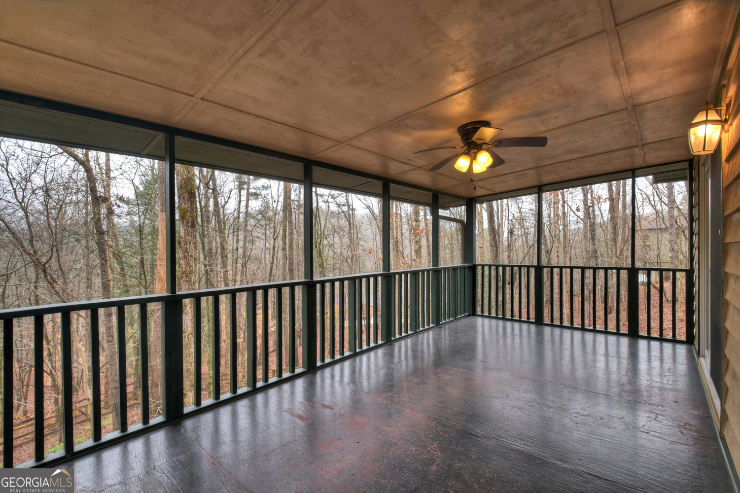 95 N Crestview Drive