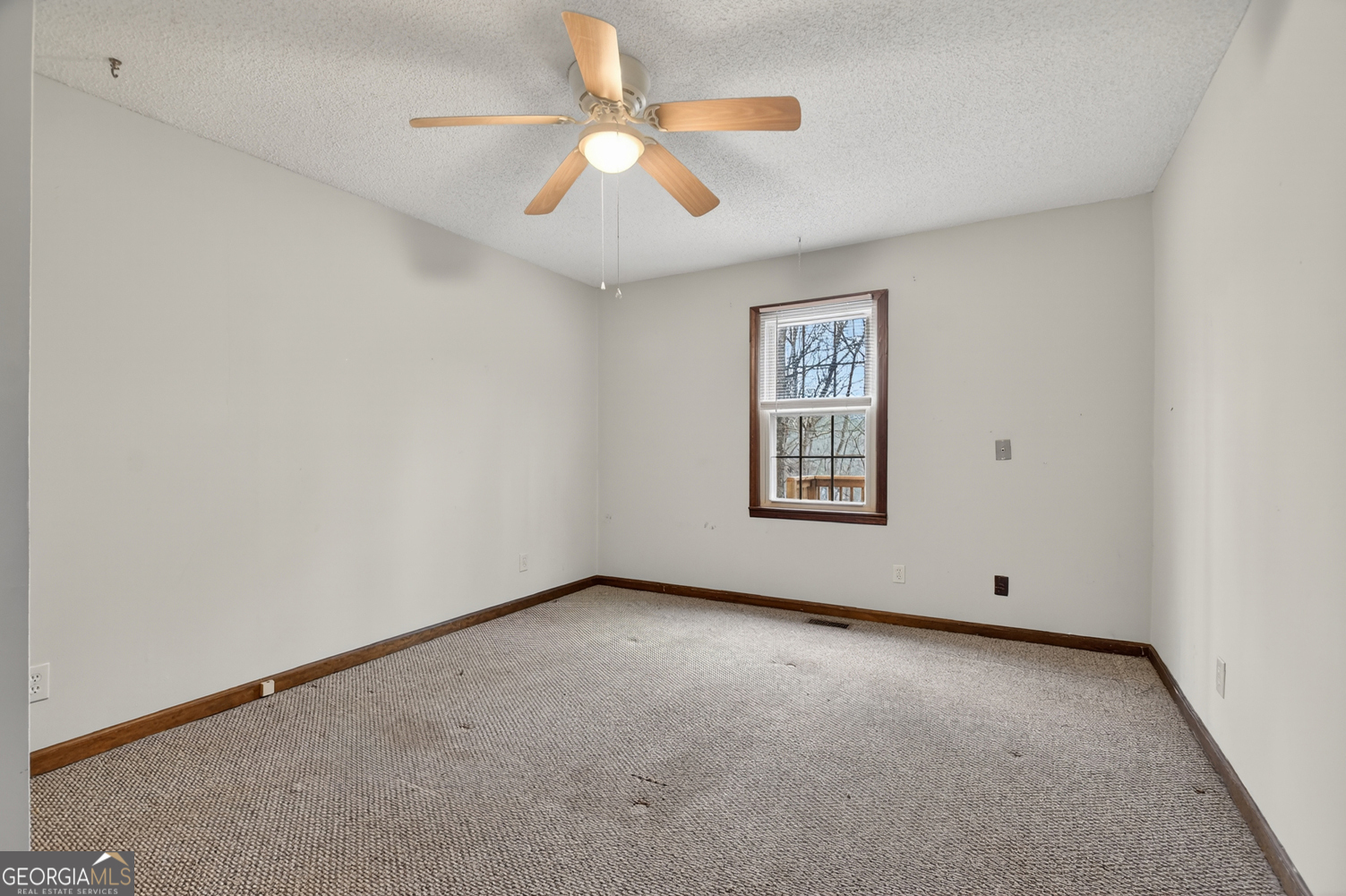 95 N Crestview Drive