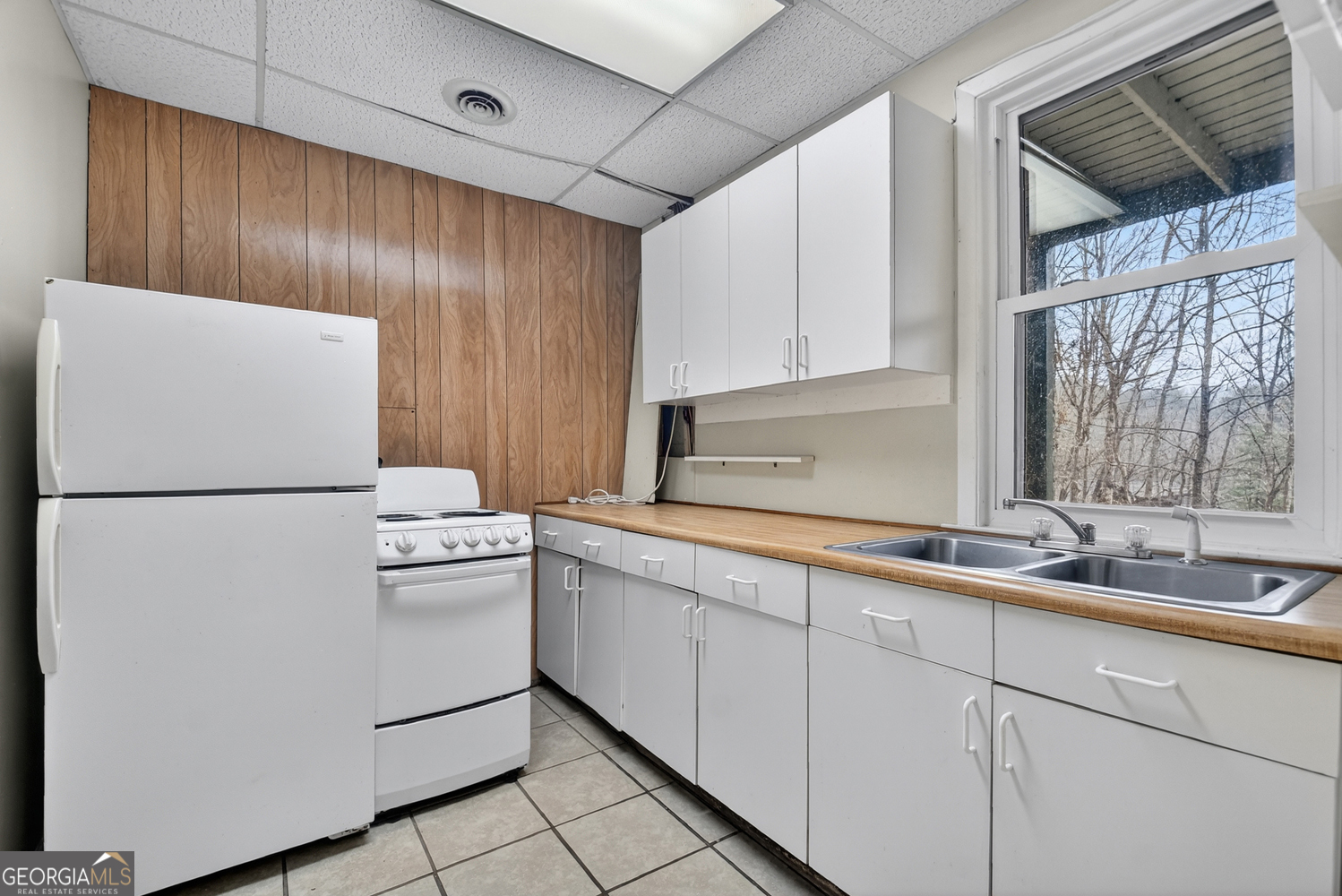 95 N Crestview Drive