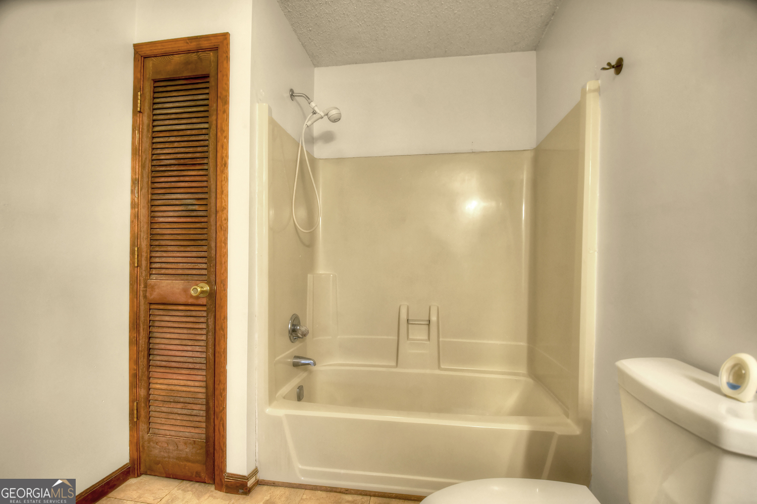 95 N Crestview Drive