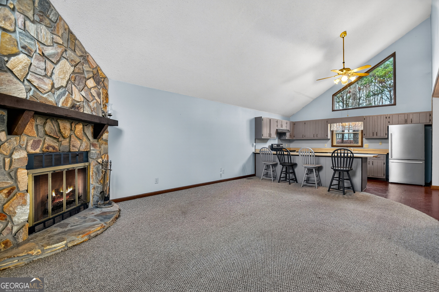 95 N Crestview Drive