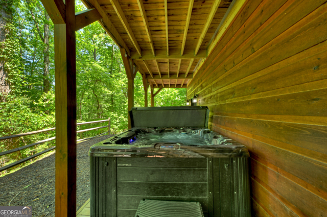 565 Catawba Circle