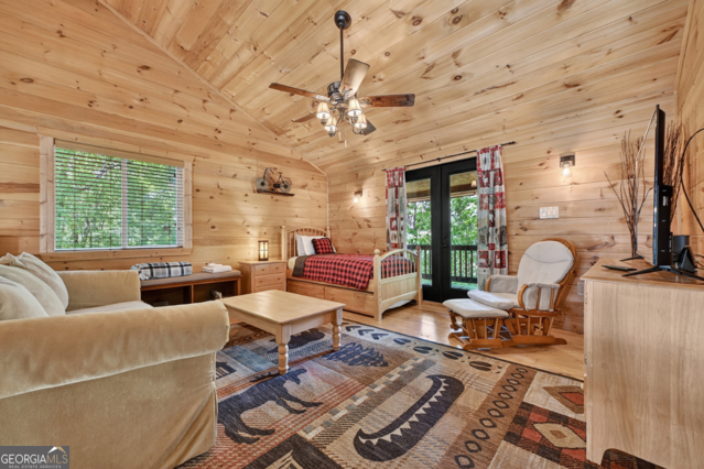 565 Catawba Circle
