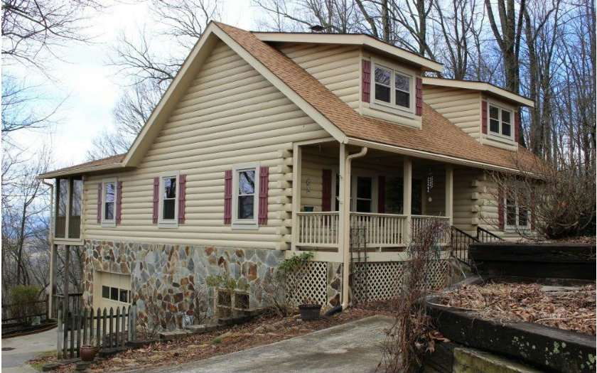 1395 Walnut Ridge