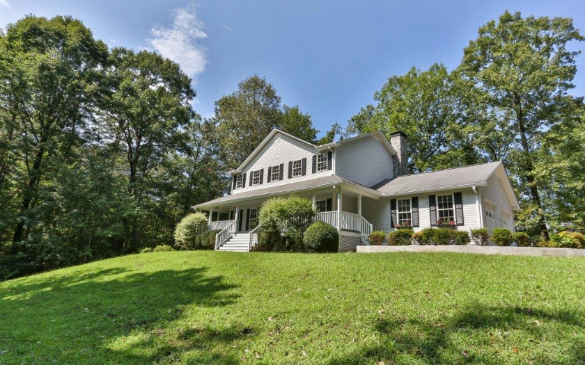 430 Crabapple Lane