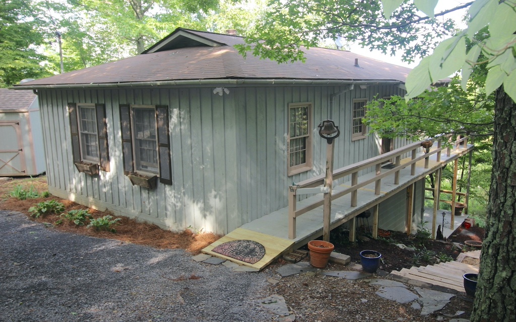 971 Raccoon Ridge Road