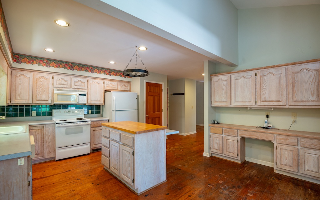 468 Hunters Trace