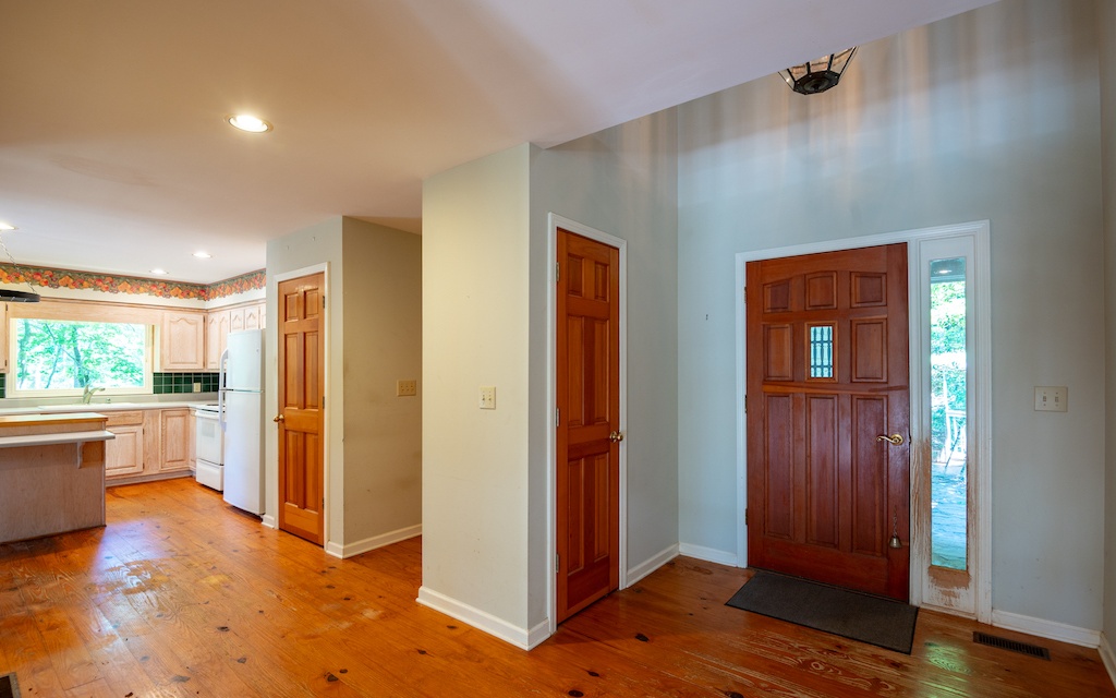 468 Hunters Trace