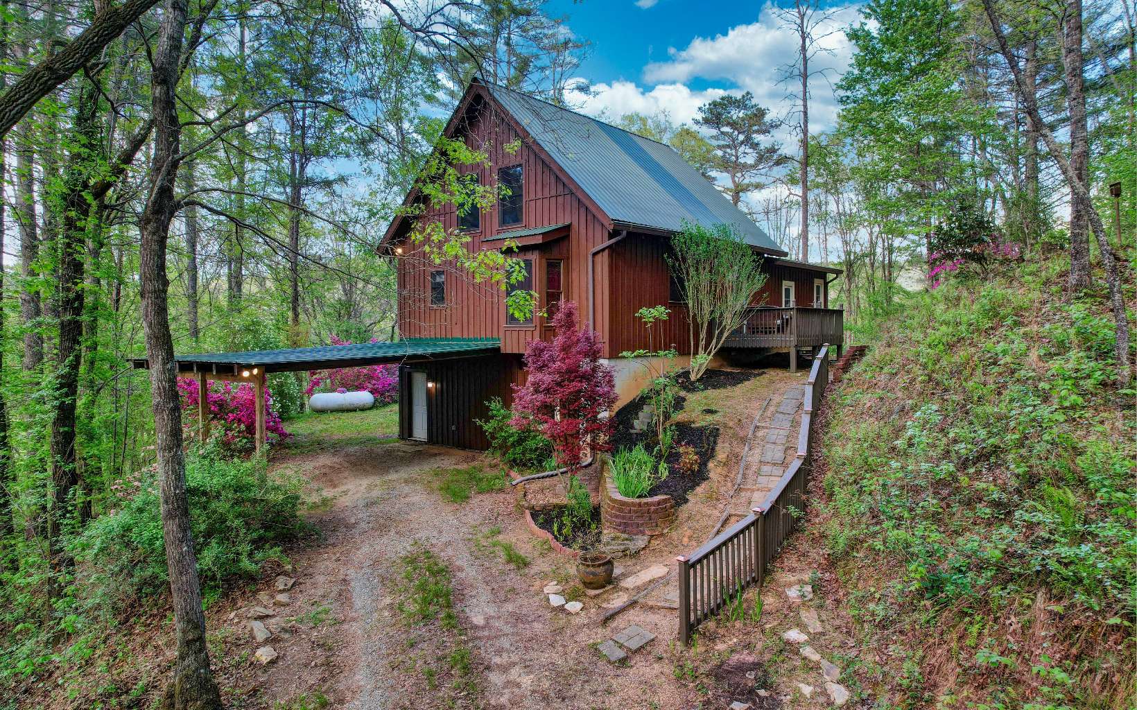 78 Twin Ridge Lane