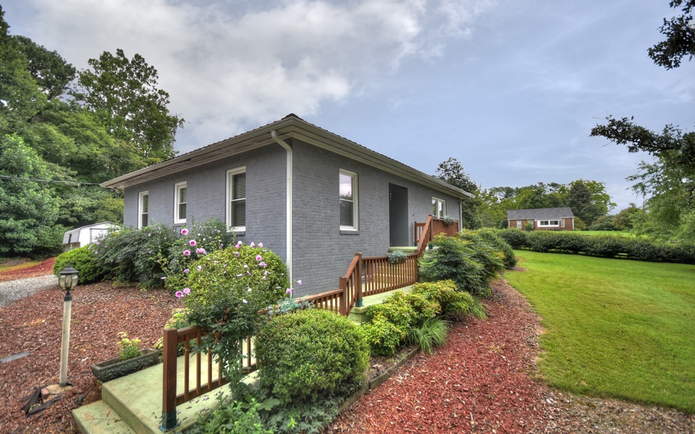 66 Westview Drive
