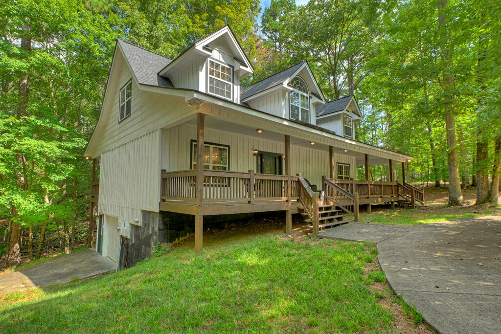 14 Orlon Drive