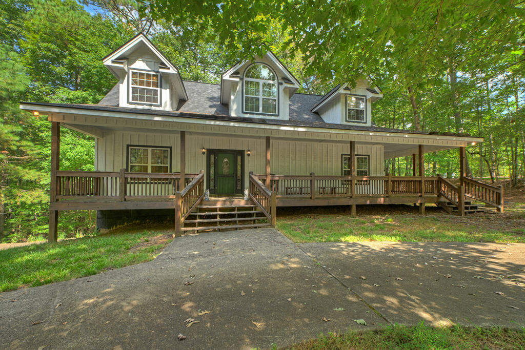 14 Orlon Drive