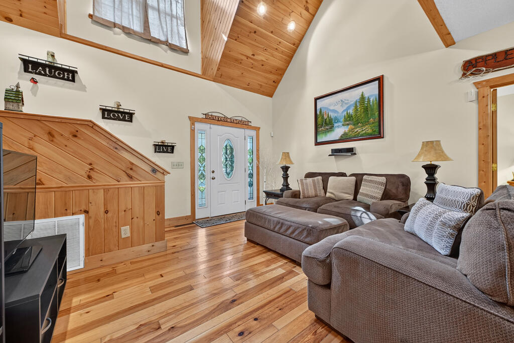14 Orlon Drive