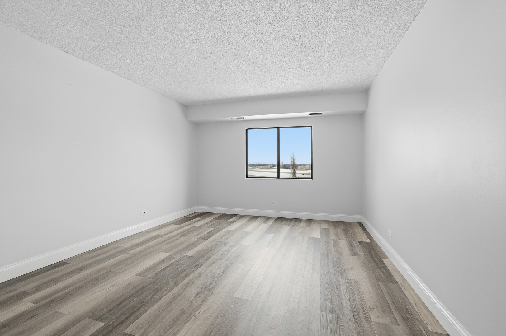 375 Plum Creek Drive Unit: 501