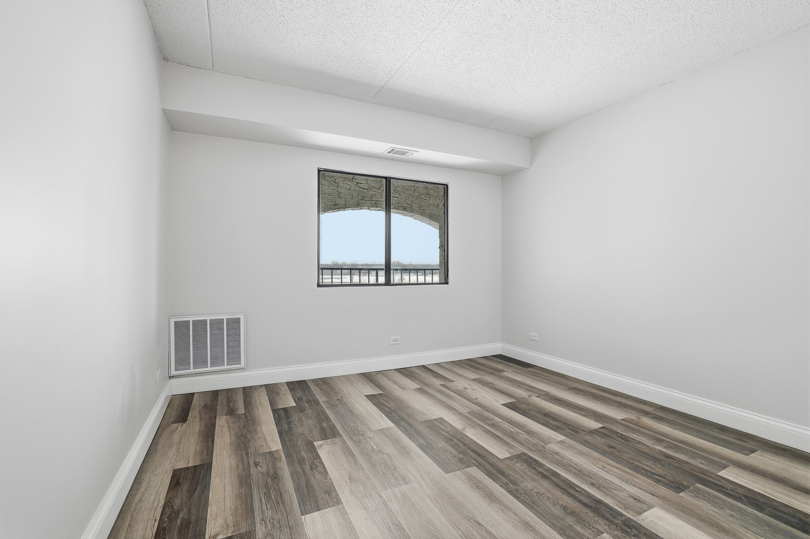 375 Plum Creek Drive Unit: 501