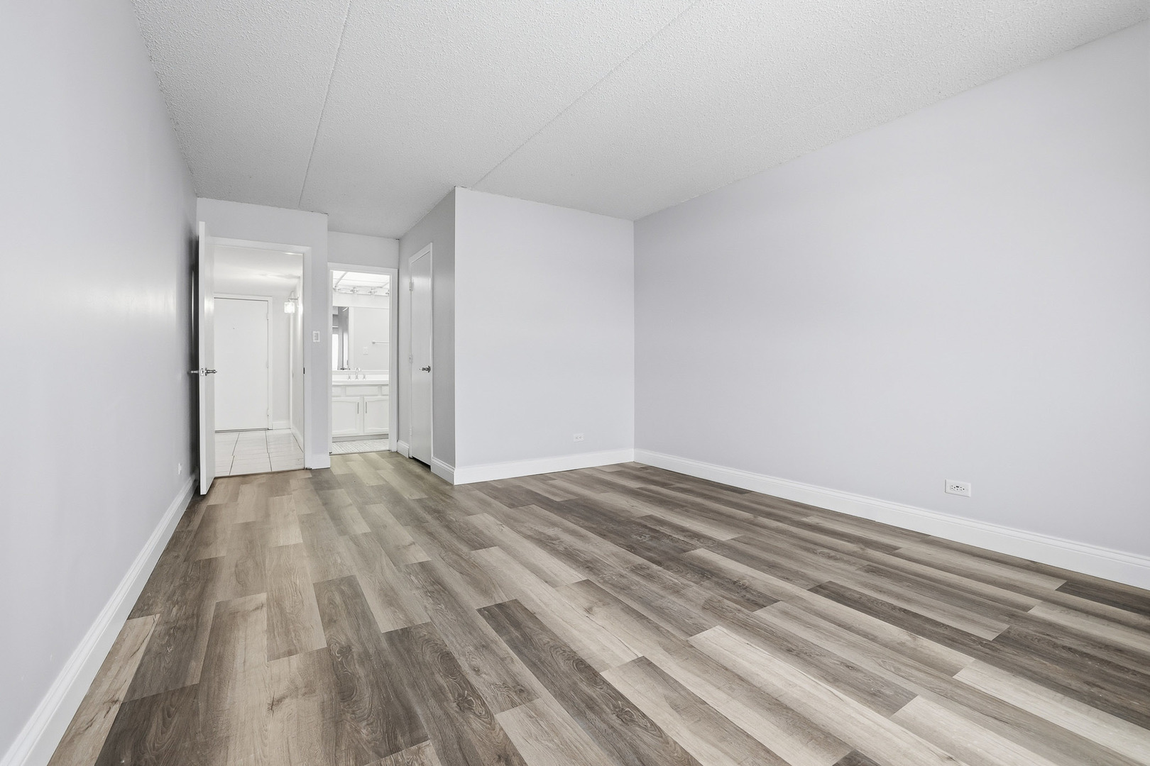 375 Plum Creek Drive Unit: 501