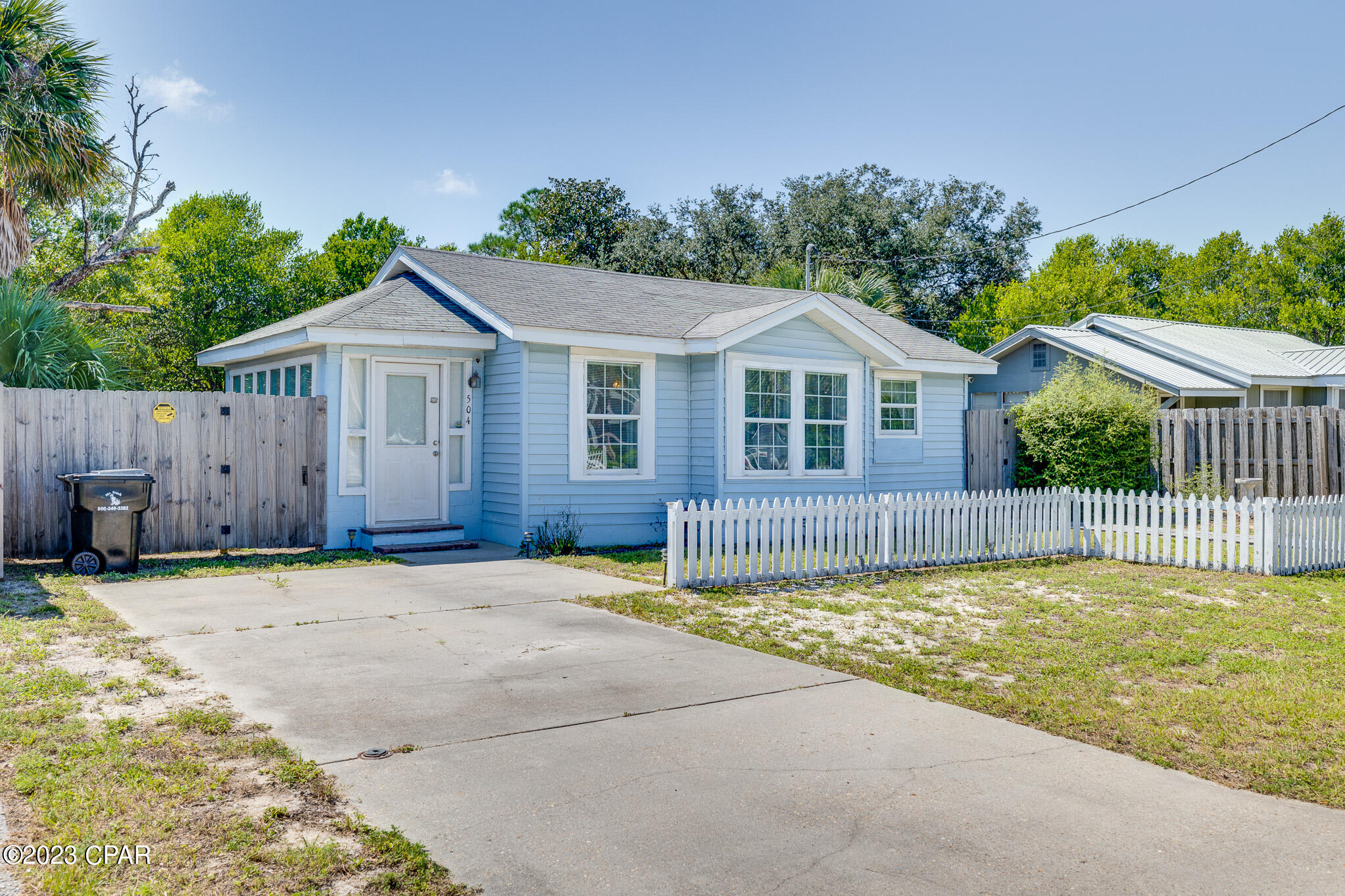 504 Wisteria Street