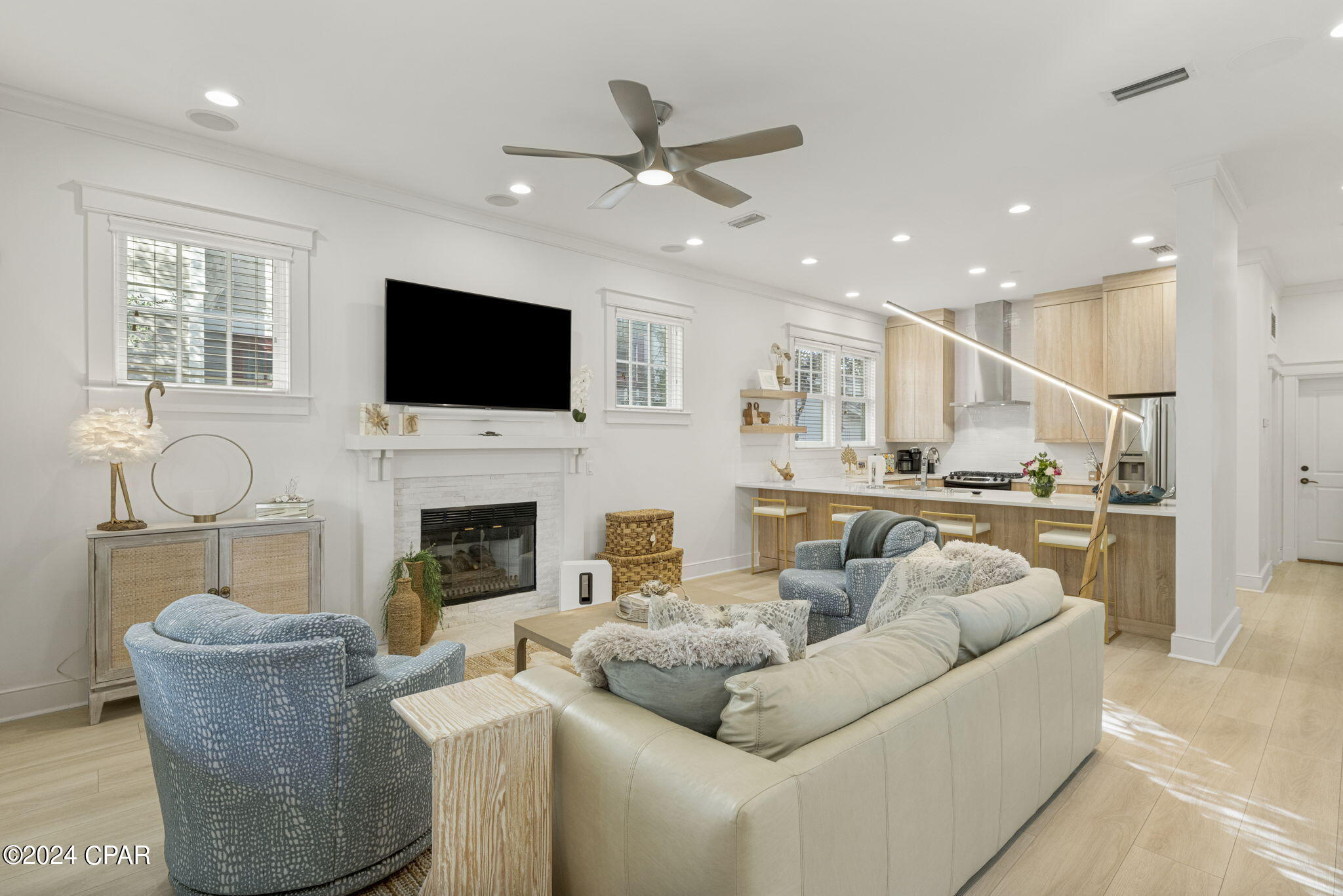 1224 W Lakewalk Circle