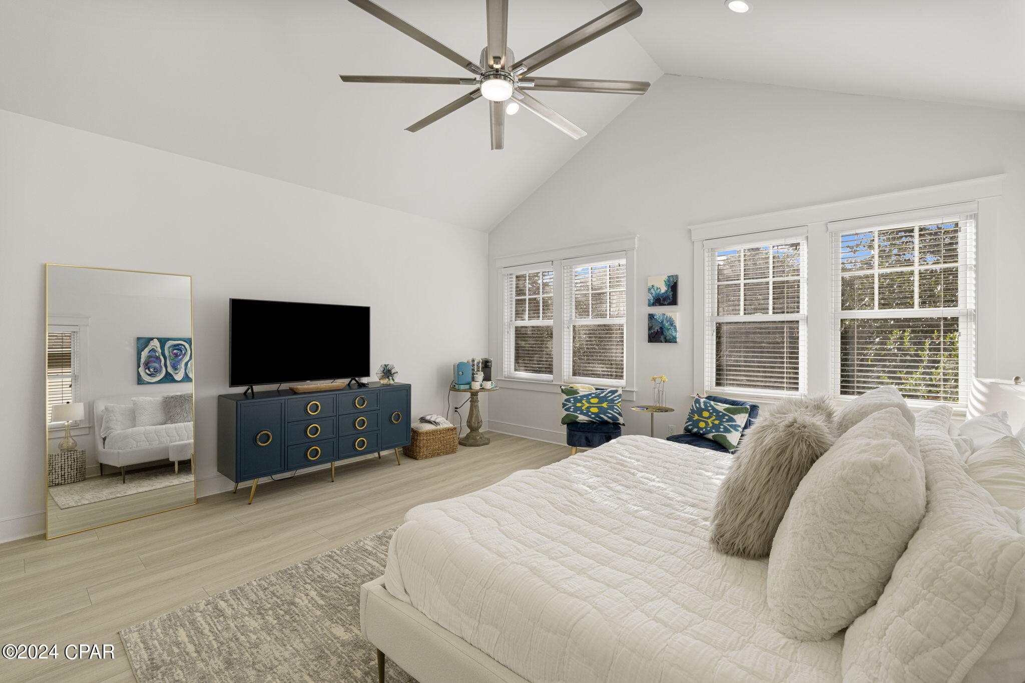 1224 W Lakewalk Circle