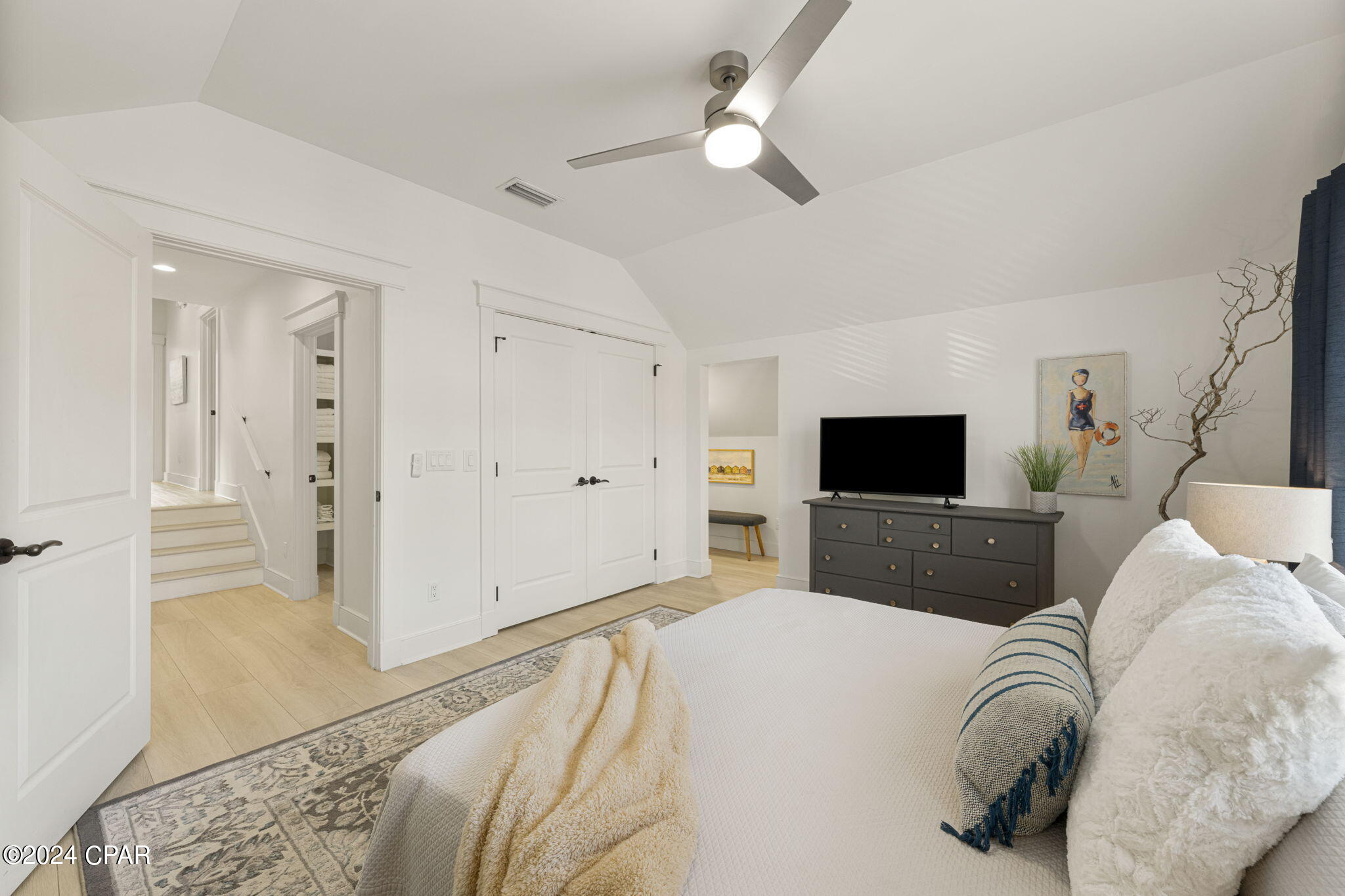 1224 W Lakewalk Circle