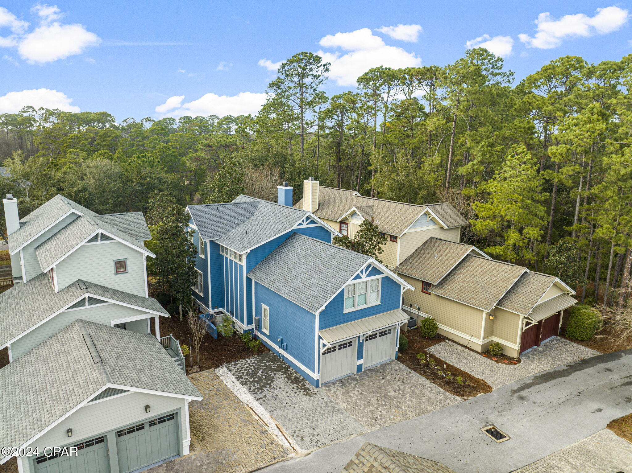 1224 W Lakewalk Circle