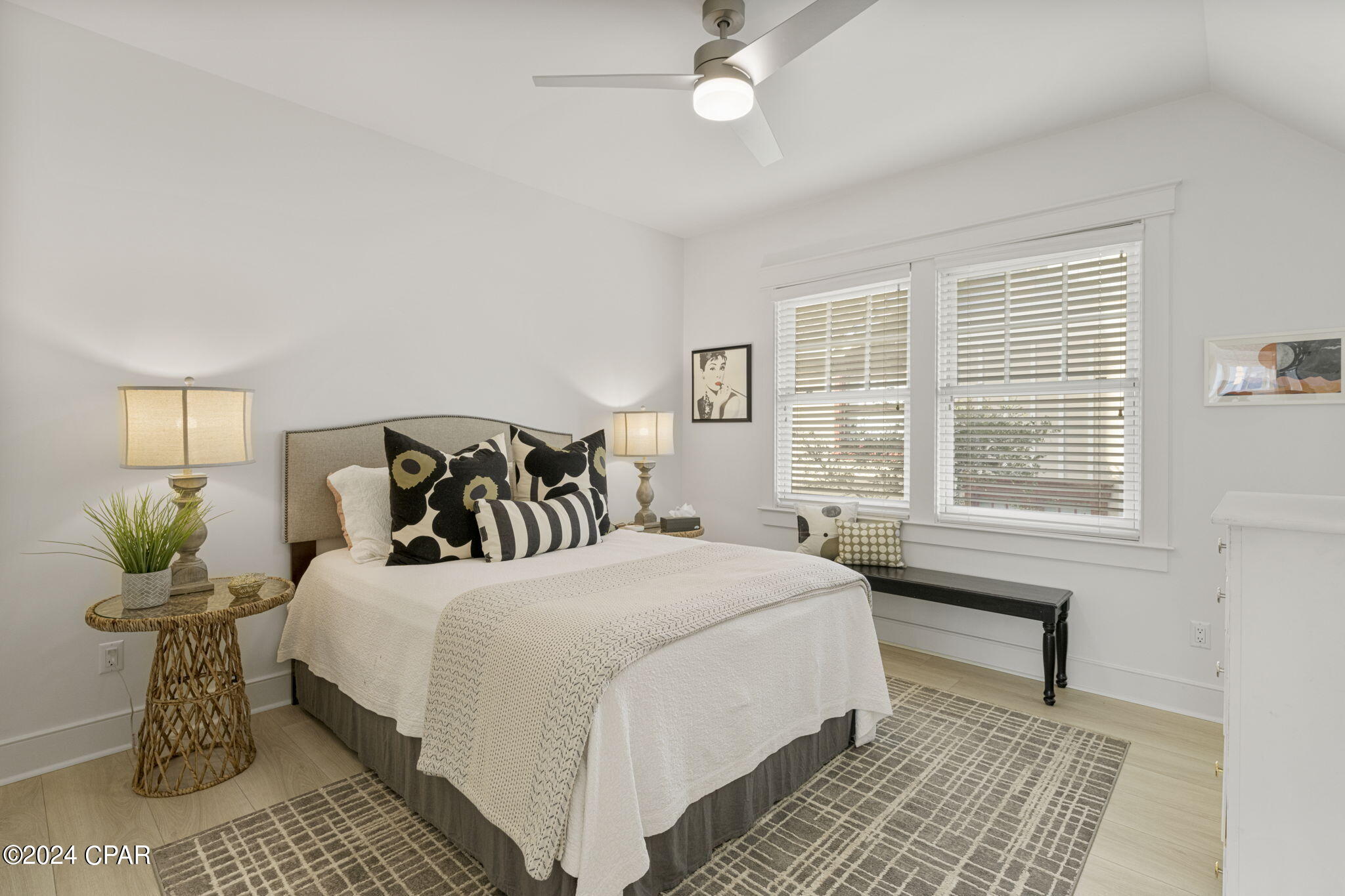 1224 W Lakewalk Circle