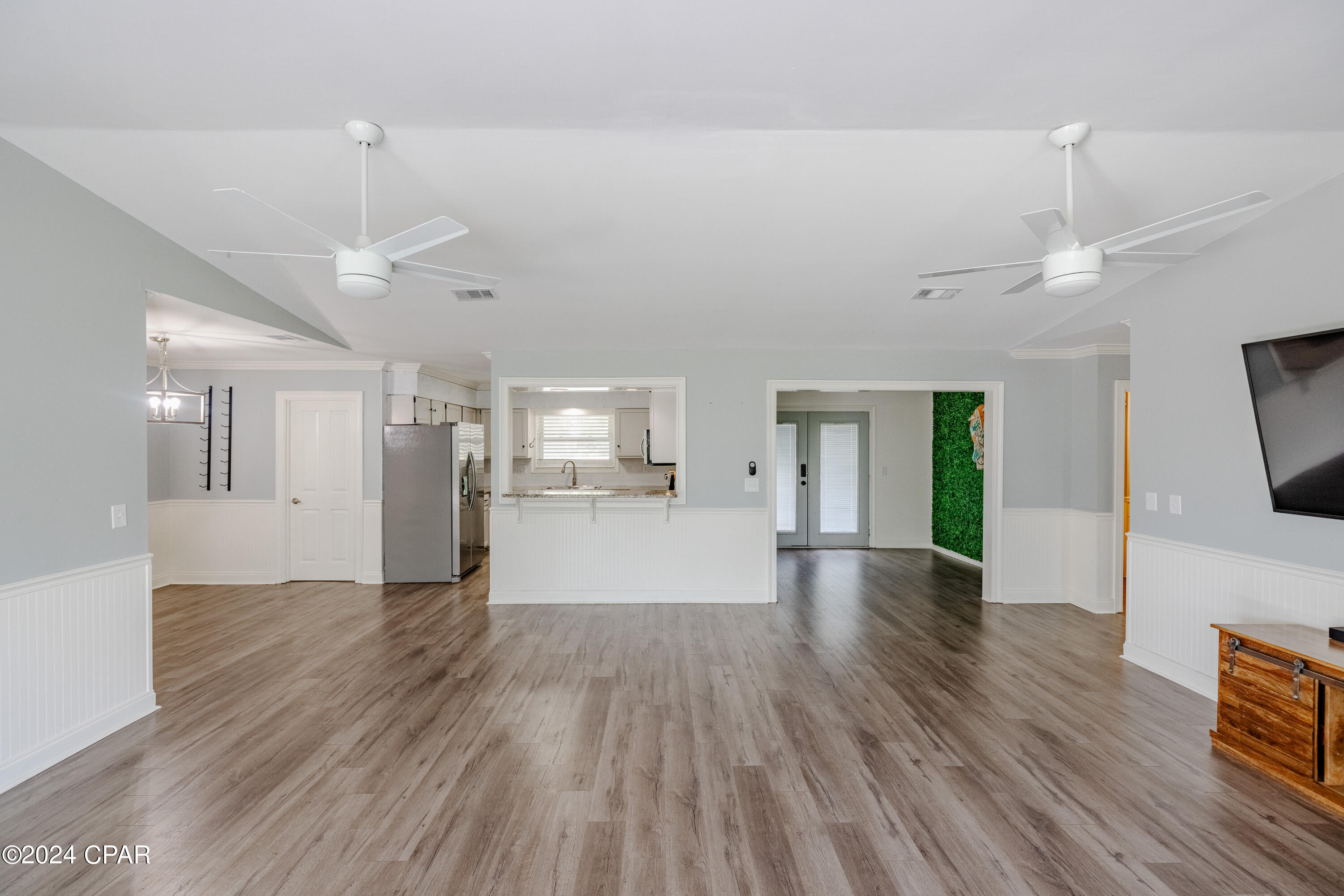 407 W Gulf Boulevard