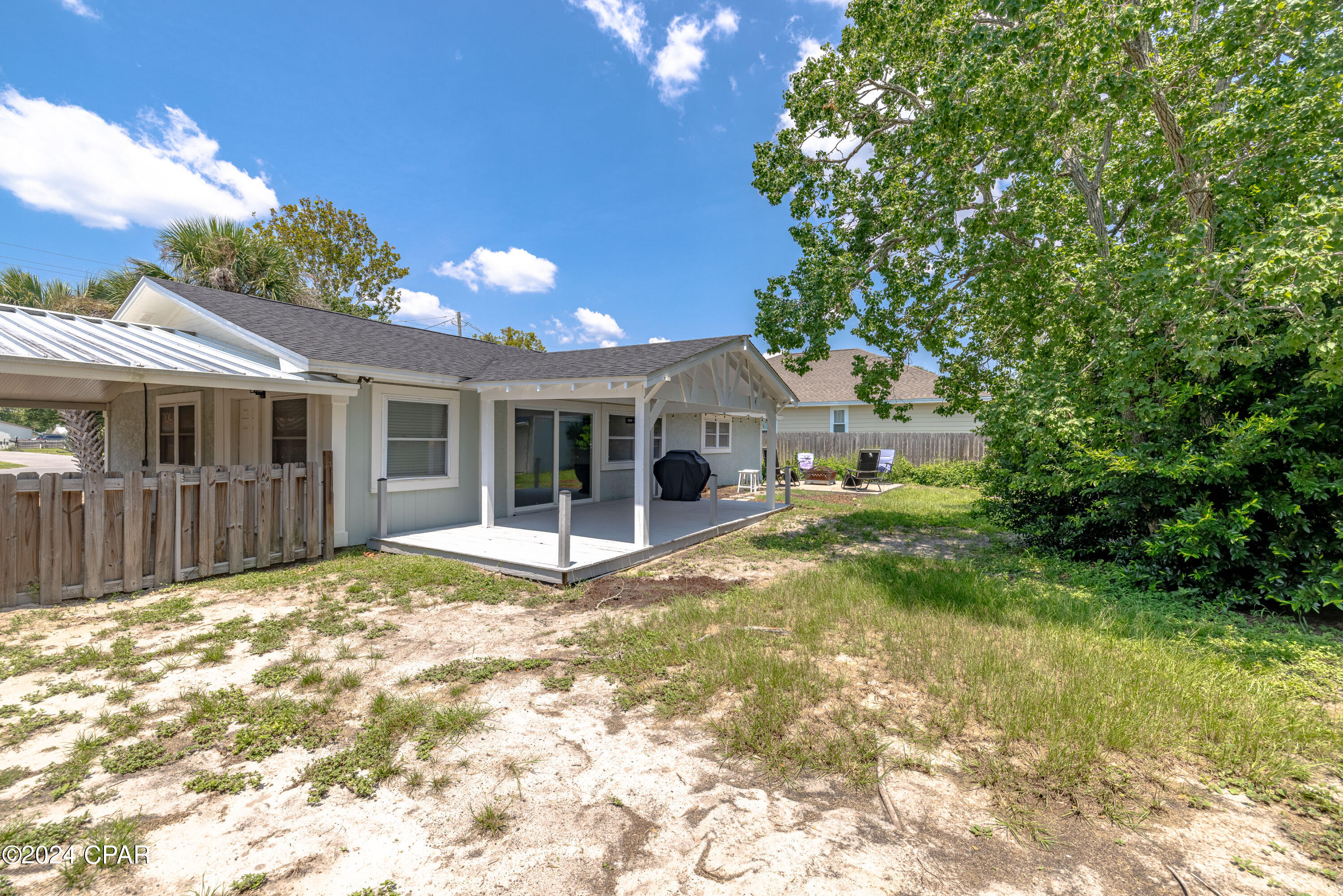 407 W Gulf Boulevard