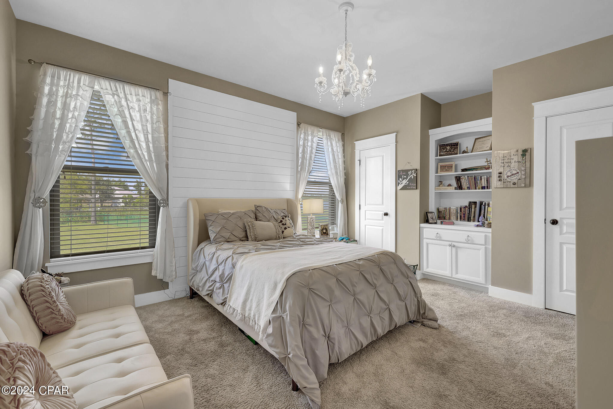 6319 Oak Knoll Road