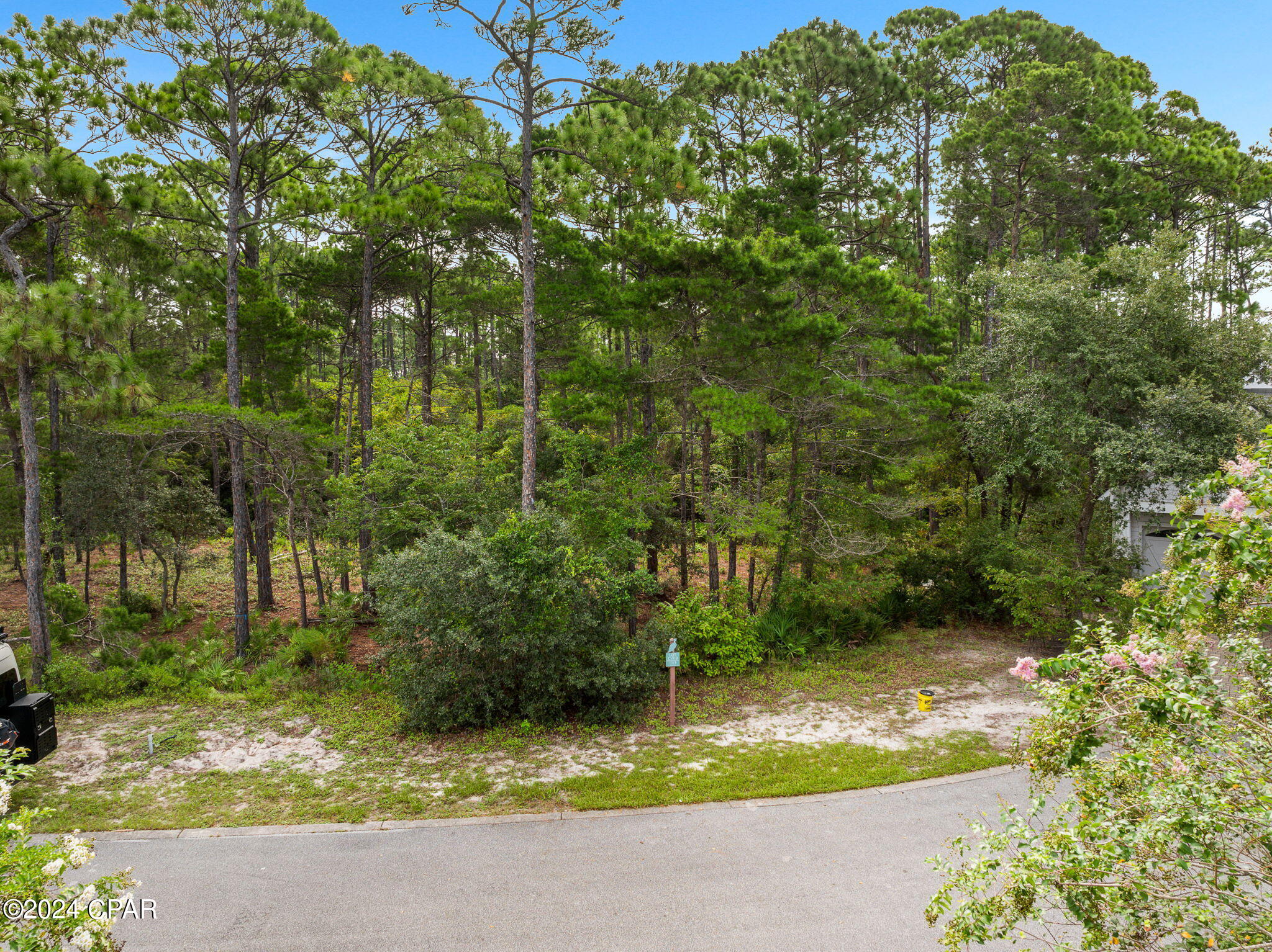 1318 E Lakewalk Circle