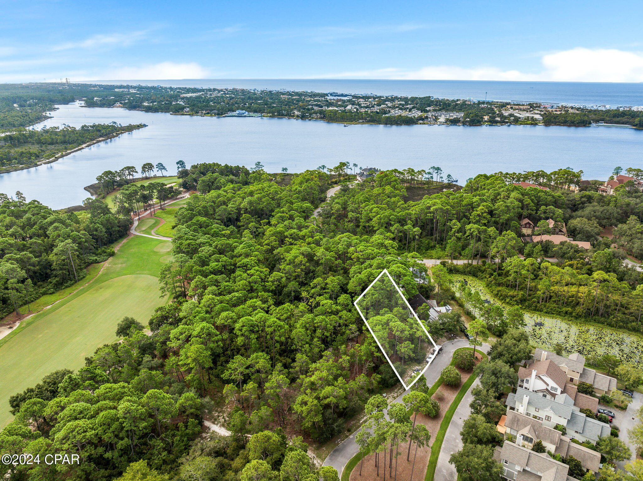 1318 E Lakewalk Circle