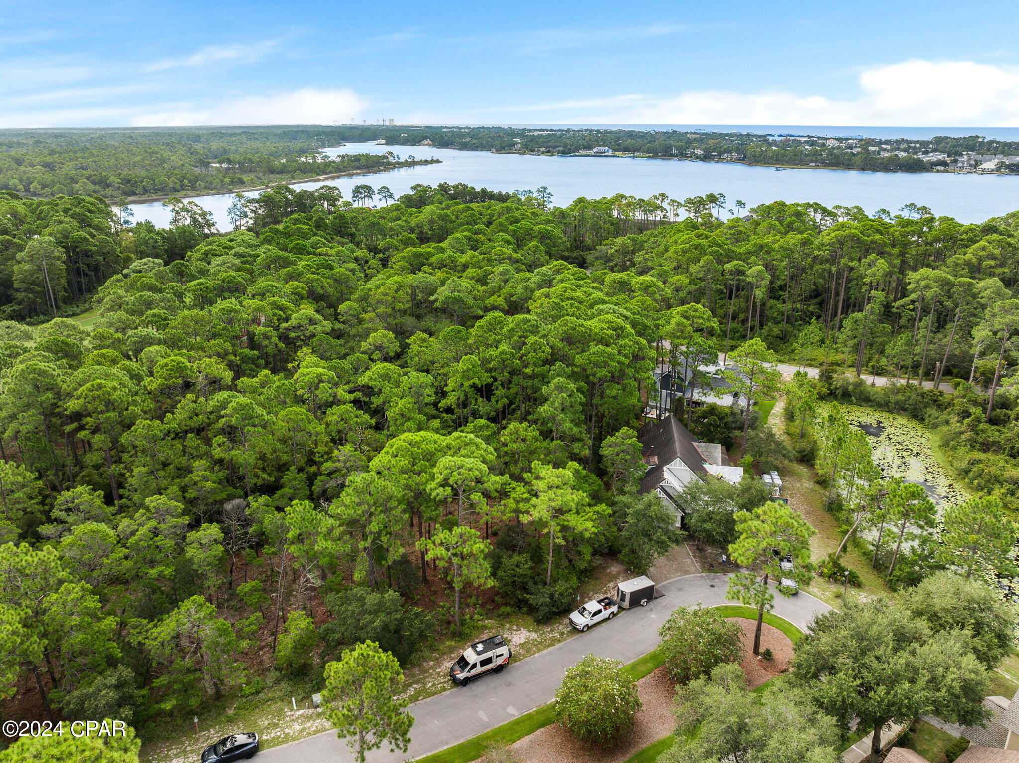 1318 E Lakewalk Circle