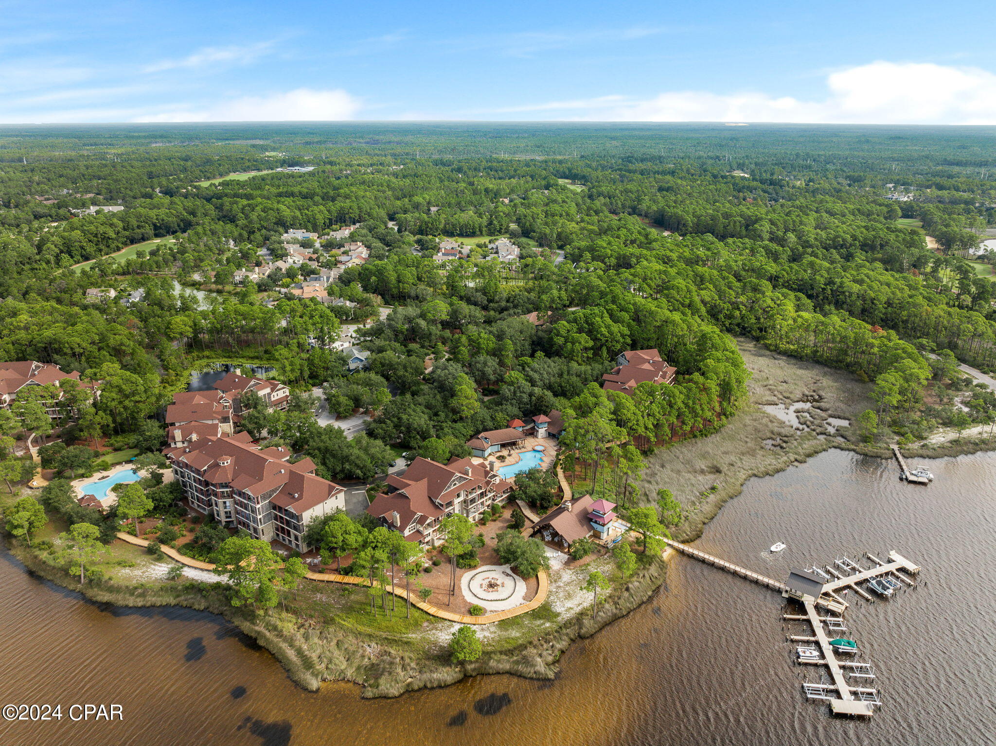 1318 E Lakewalk Circle