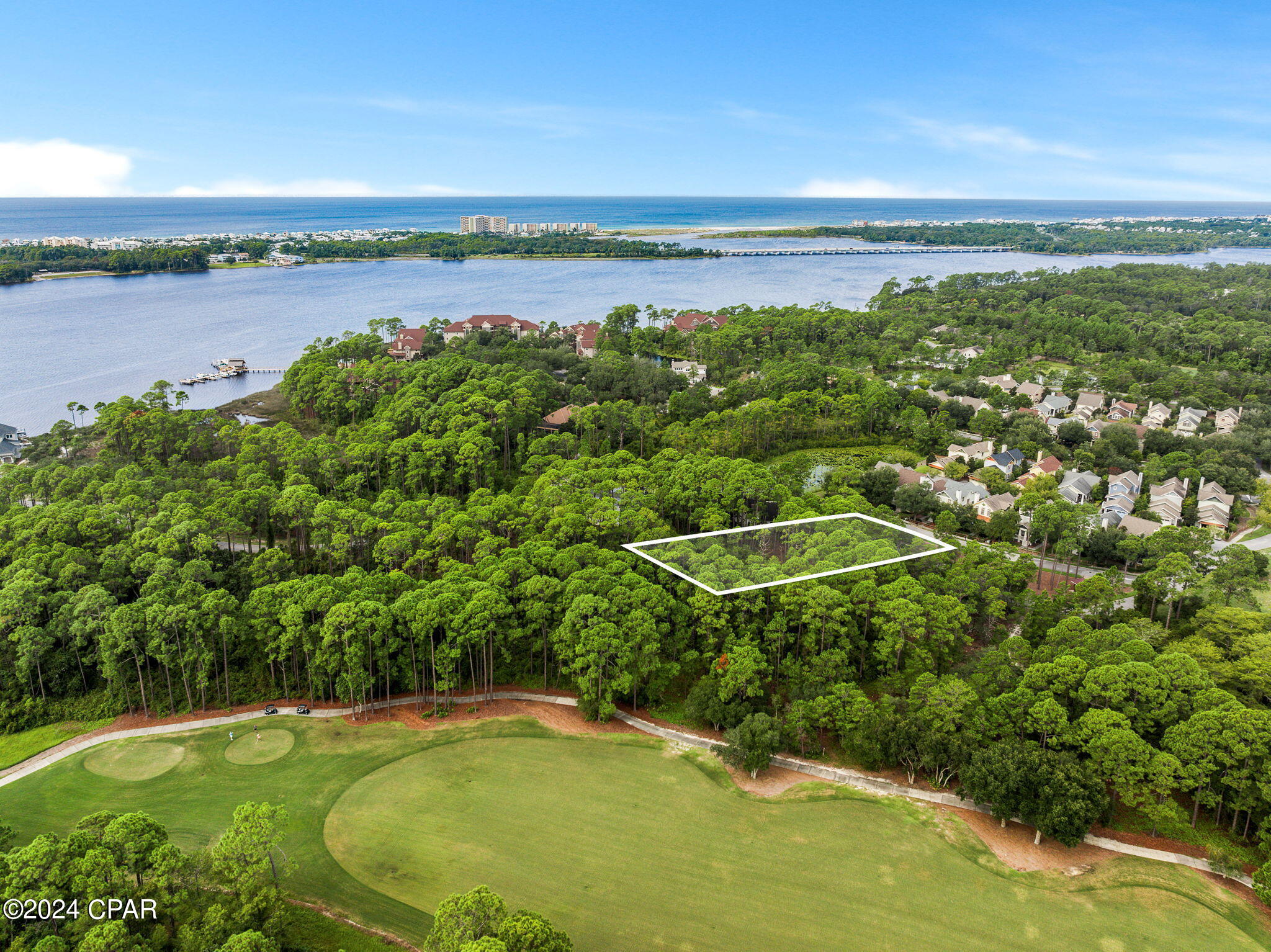 1318 E Lakewalk Circle