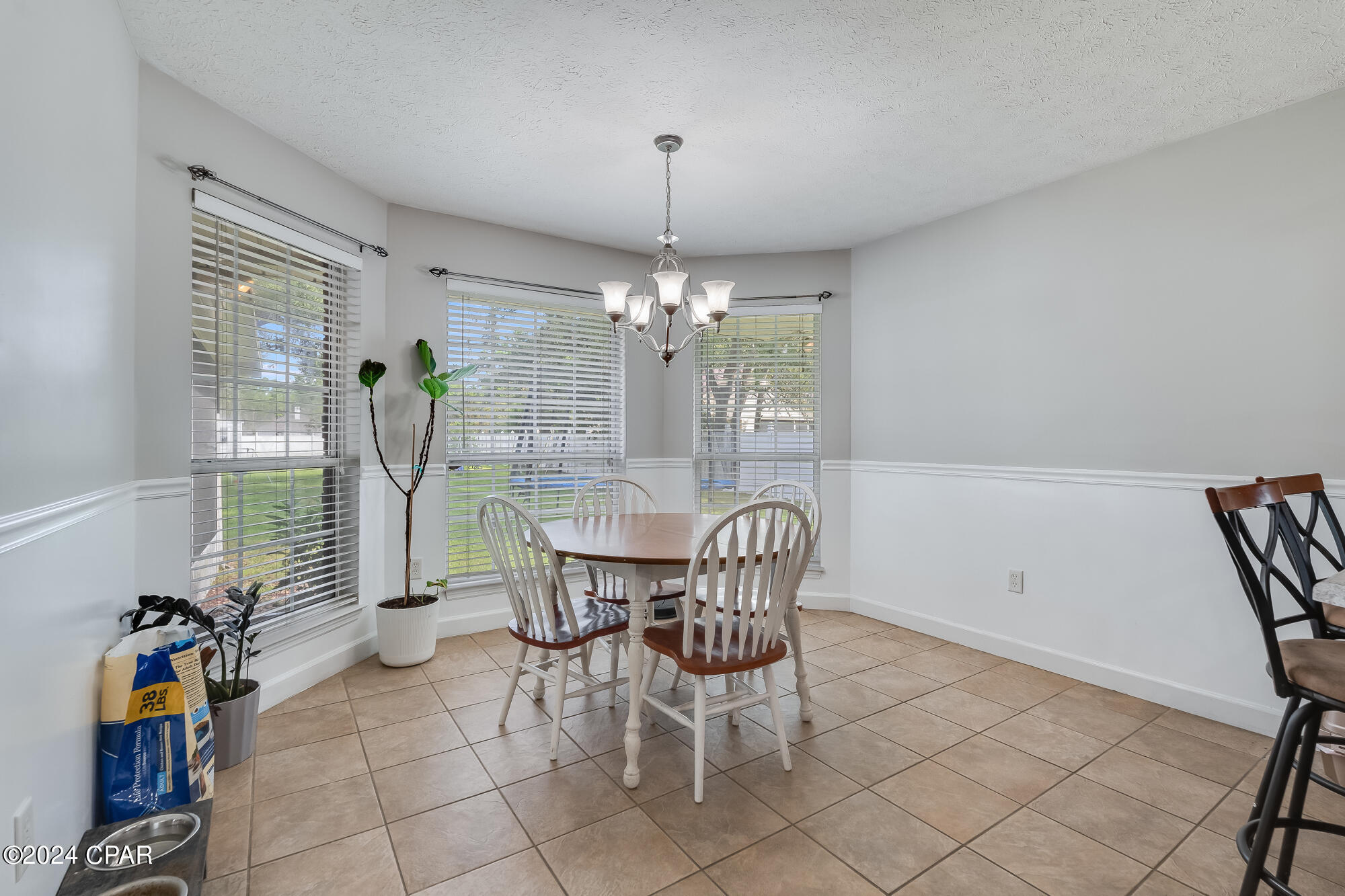 201 White Oaks Boulevard