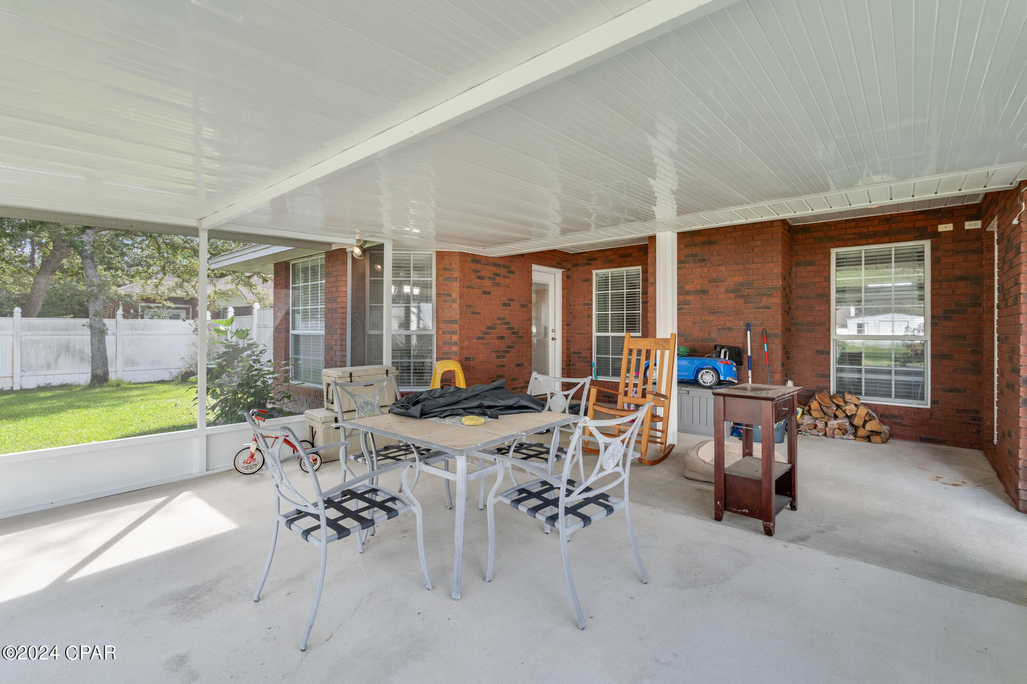 201 White Oaks Boulevard
