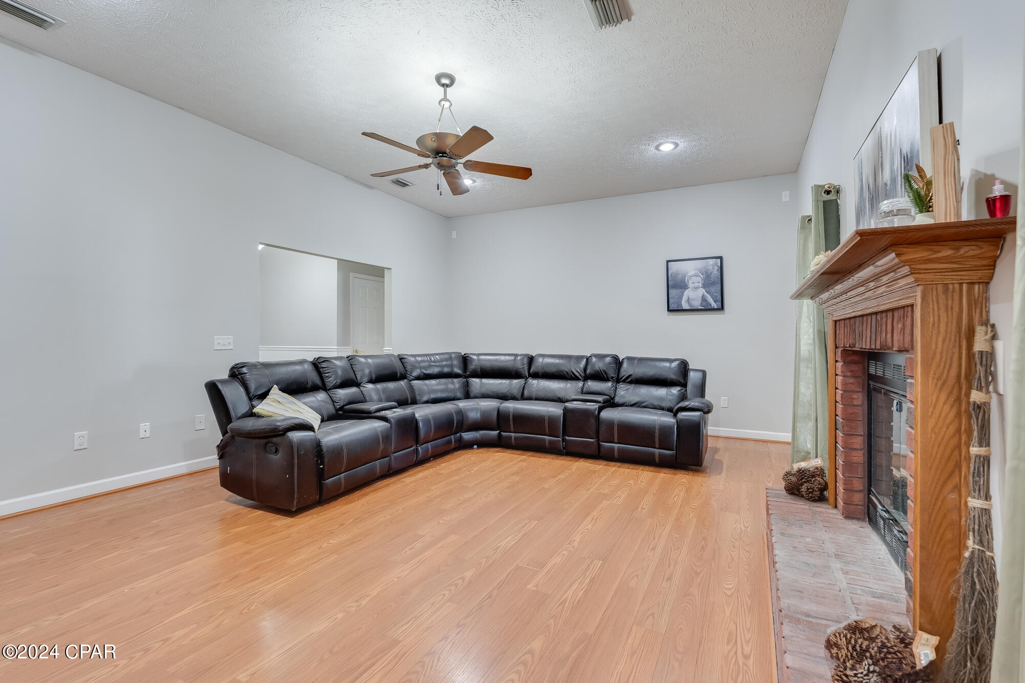 201 White Oaks Boulevard