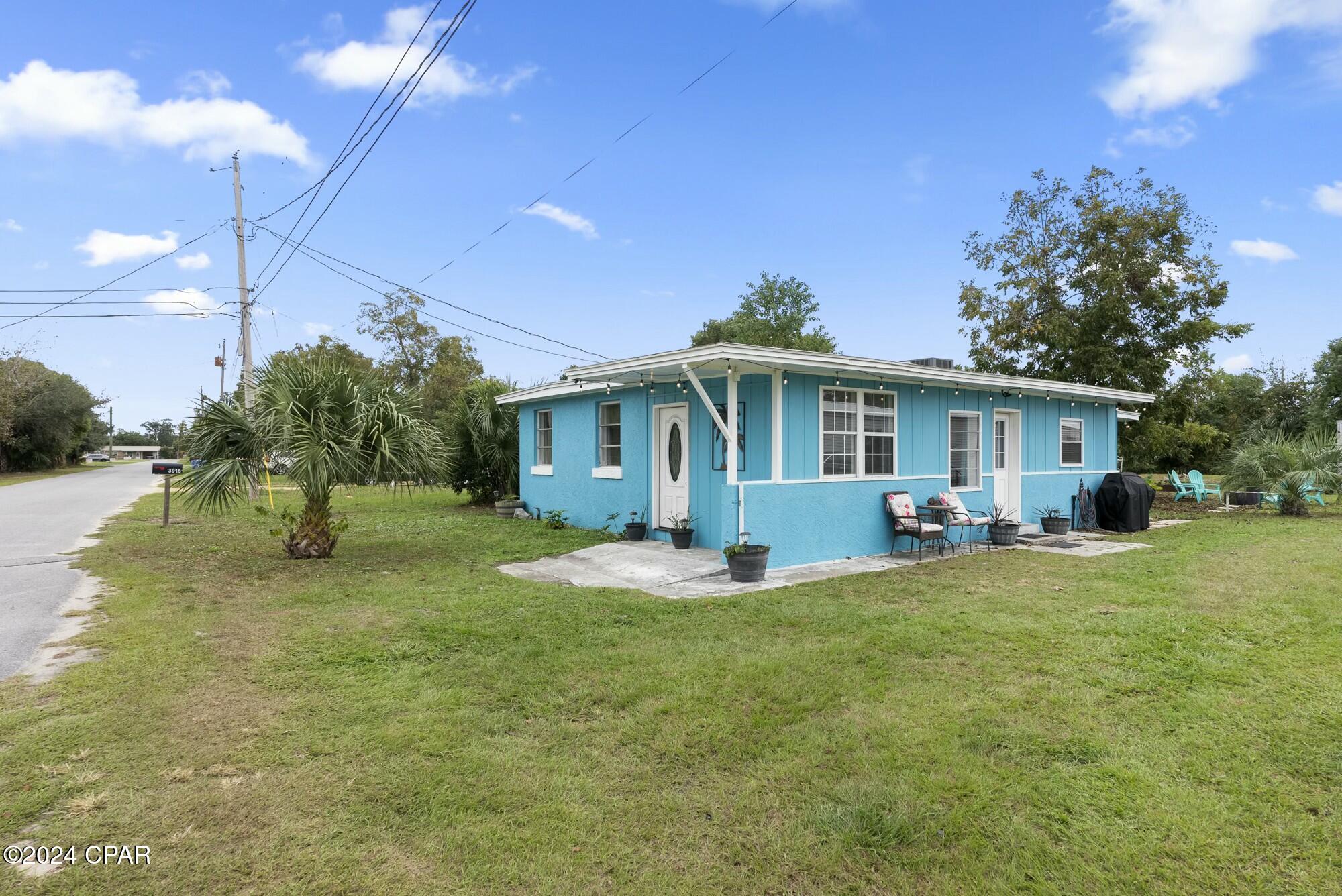3915 W 25th Court