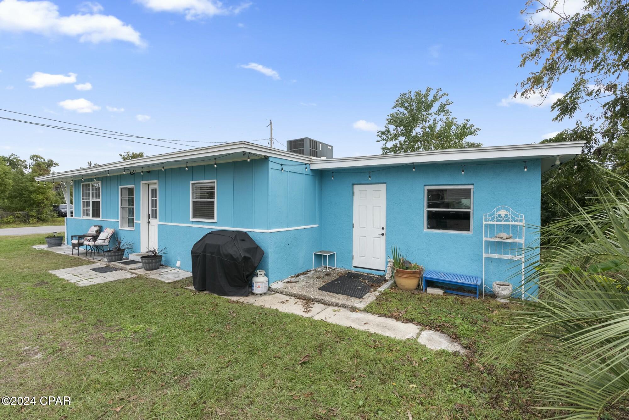 3915 W 25th Court
