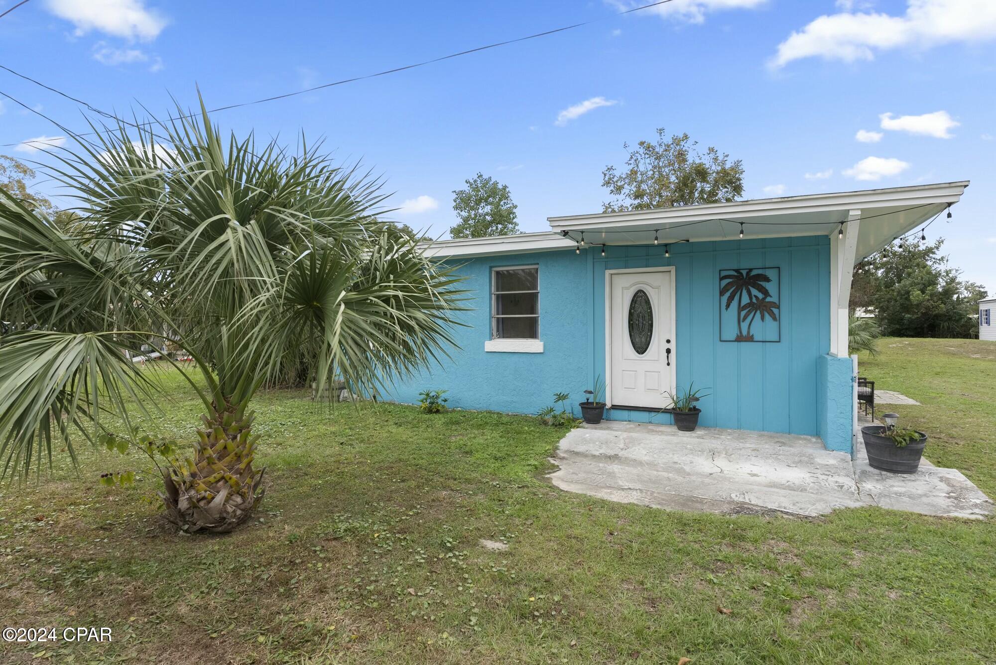 3915 W 25th Court