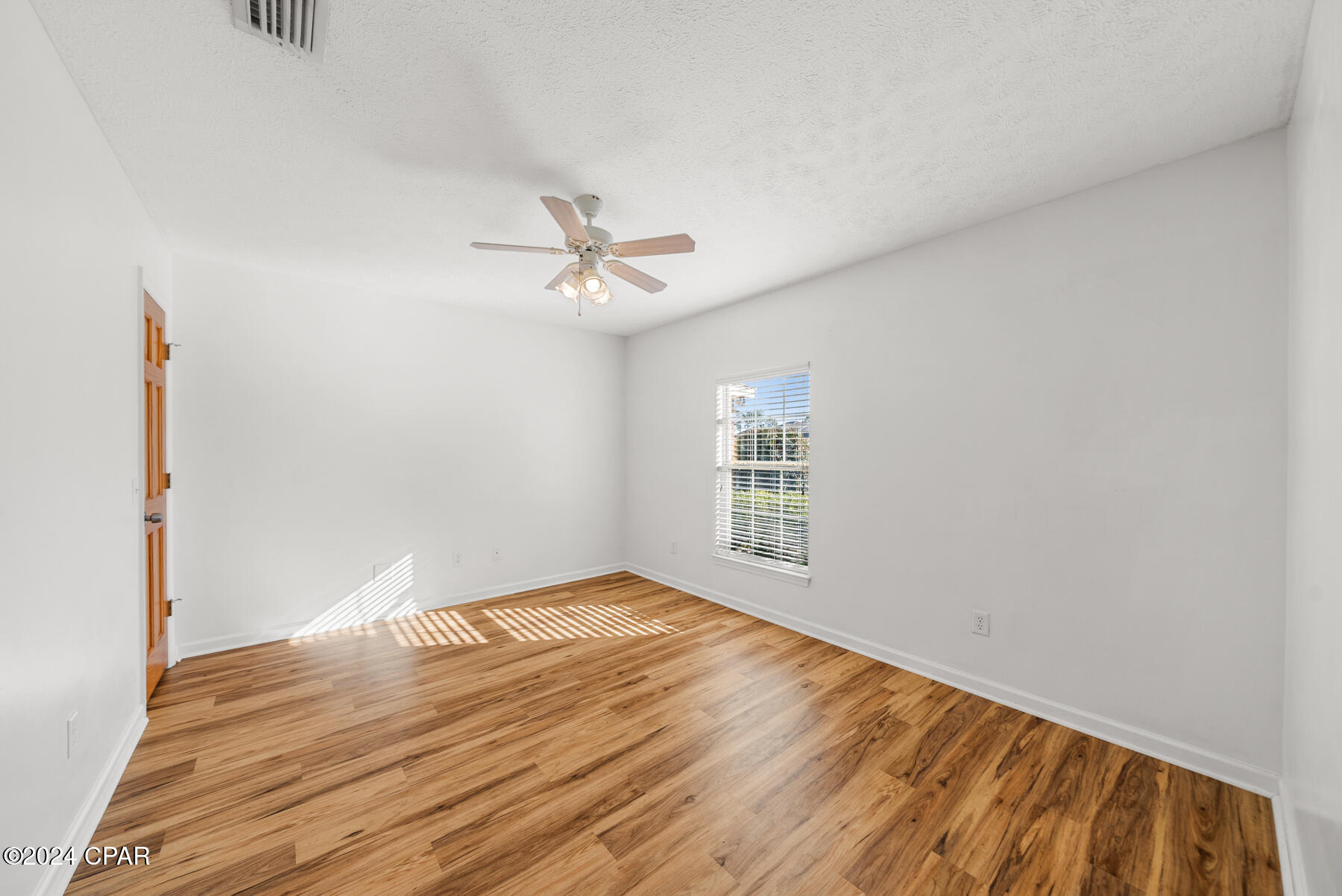 141 Lakeridge Drive