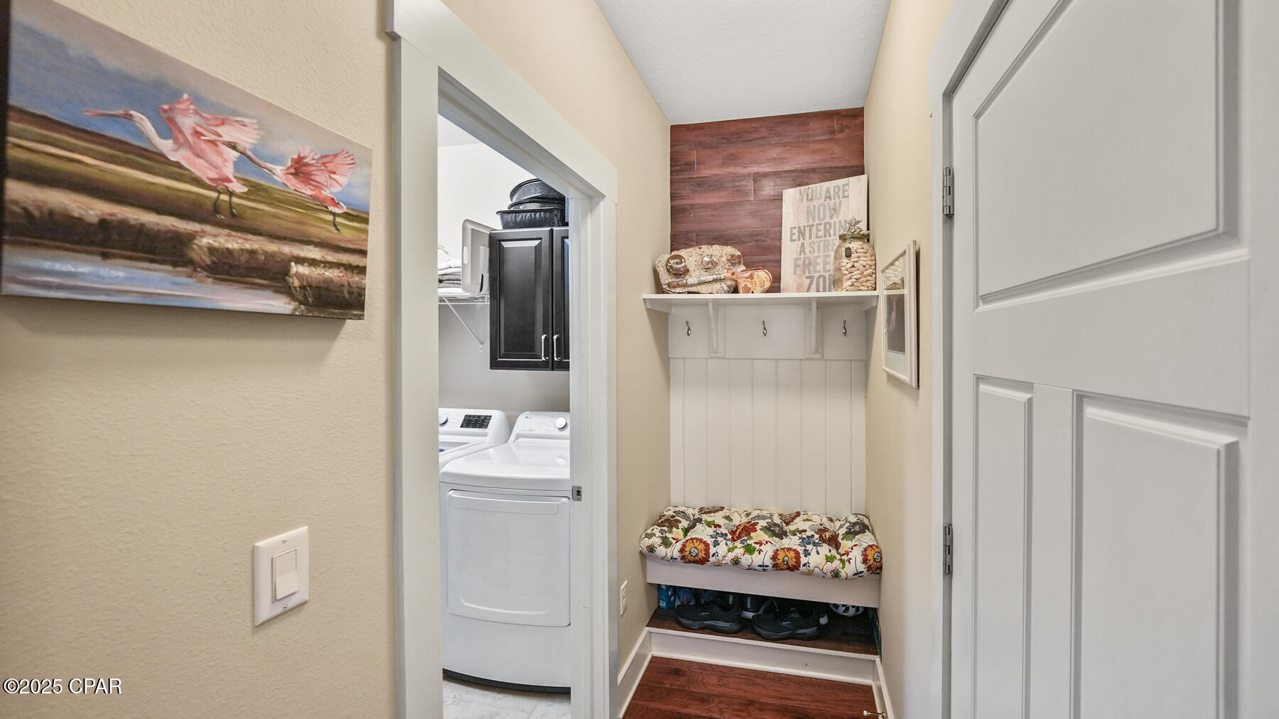 1511 Little Hawk Lane